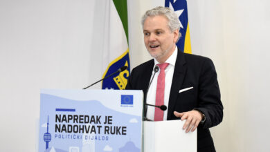 Photo of Ambasador Johann Sattler održao sastanke s novim vlastima ZDK -a