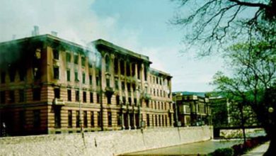 Photo of Izgorjela zgrada glavne pošte 02.05.1992.