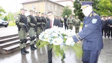Photo of Dan policije ZDK: Odata počast poginulim policajcima