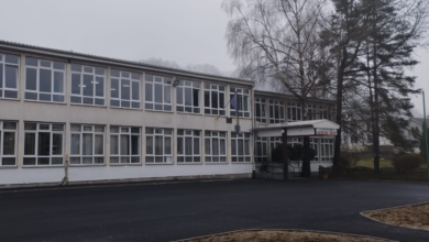 Photo of Pucnjava u školi u Lukavcu, dijete upucalo nastavnika