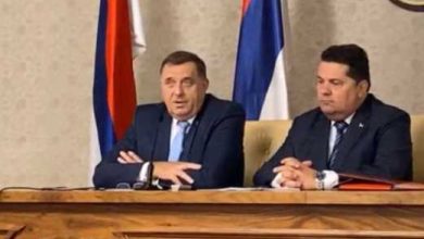 Photo of Dodik rekao da je Trojka gora od SDA, ponovo vrijeđao Šmita i Marfija