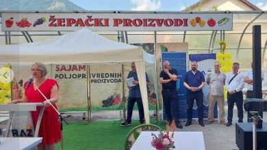Photo of Ministar Šibonjić posjetio poljoprivredni sajam u Žepču: Sigurni smo onoliko koliko smo u mogućnosti proizvesti hrane