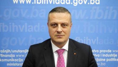 Photo of Mijatović: ‘Ima li Srbin da vam valja i dokle su spremni ići “vjernici” kada izgube vlast…’