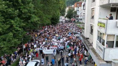 Photo of Protesti u Jablanici, građani poručili: “Svi smo mi Enisa Klepo”