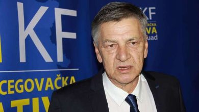 Photo of Kasumović: Sinanović je rekao da ne smije smijeniti komesara Šišića, jer bi ga Isak provozao u gepeku