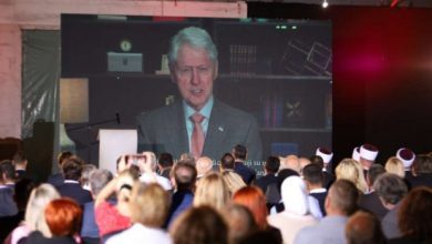 Photo of Clinton: Ubijenim Srebreničanima nadoknadimo godine izgradnjom sigurnijeg svijeta