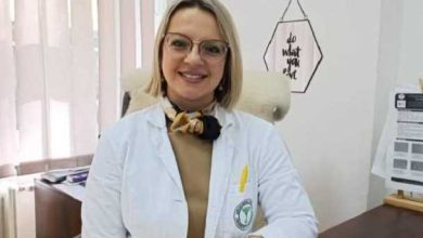 Photo of Emina Dervišević preuzela Evropsku nagradu za forenzičku medicinu: Prestižno priznanje posvetila Azri Spahić i Almi Suljić