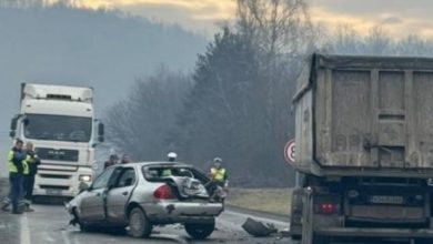 Photo of Teška nesreća na M-17: Sudar dva kamiona i auta, saobraćaj obustavljen, ima povrijeđenih…