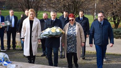 Photo of ZDK: Delegacije Vlade i Skupštine odale počast patriotama i civilnim žrtvama rata, upriličen prijem za udruženja branilaca