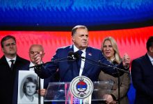 Photo of Završen miting “Srpska te zove”: Dodik genocid u Srebrenici nazvao “greškom Vojske RS”