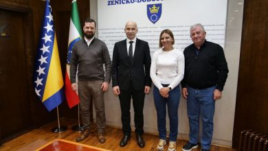 Photo of Premijer Nezir Pivić ugostio najbolju bh. skijašicu Elvedinu Muzaferiju
