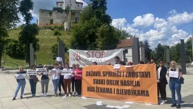 Photo of Gradačac postao grad sljučaj: Mirni protest u Gradačcu nakon još jednog ubistva