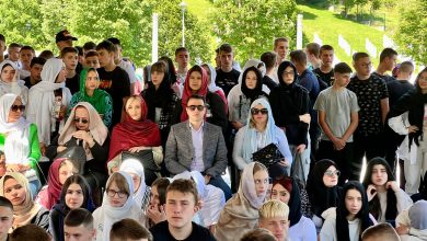 Photo of Obaveza svih nas je sa našom djecom posjetiti Srebrenicu (Foto)