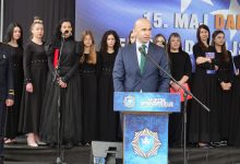 Photo of Premijer Pivić na svečanosti povodom Dana policije: Želimo da budemo uzor po profesionalnosti i opremljenosti, a građani da uživaju u miru i sigurnosti