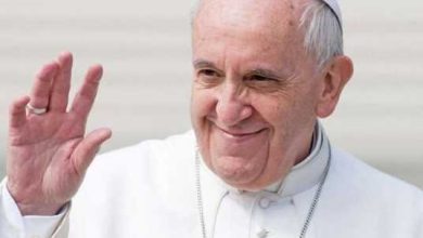 Photo of Papa Franjo kritikovao svjetsku industriju oružja