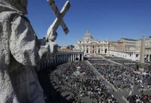 Photo of Vatikan o ukazanjima Gospe: Hrpa laži na kojima neki masno zarađuju