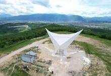 Photo of Sarajevo: Završena izgradnja spomenika “Krila slobode” na brdu Žuč, pogledajte kako izgleda