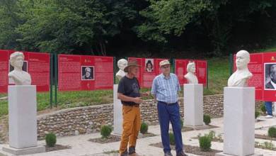 Photo of Visoki predstavnik u BiH Christian Schmidt ponovo u Bosanskoj dolini piramida
