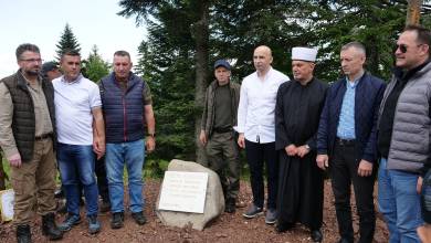 Photo of Premijer Pivić, predsjedavajući Huskić i ratni komandanti položili kamen-temeljac za izgradnju spomen-obilježja na Velikoj Mahnjači